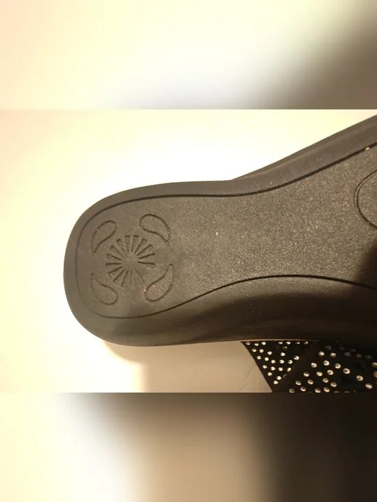 Mountain Sole Black Wedge Bling Beaded slide comfort flip flop sandal Measure 10 - Picture 7 of 11